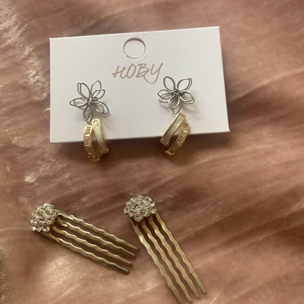 Accessory Bundle - Picture 2 of 7